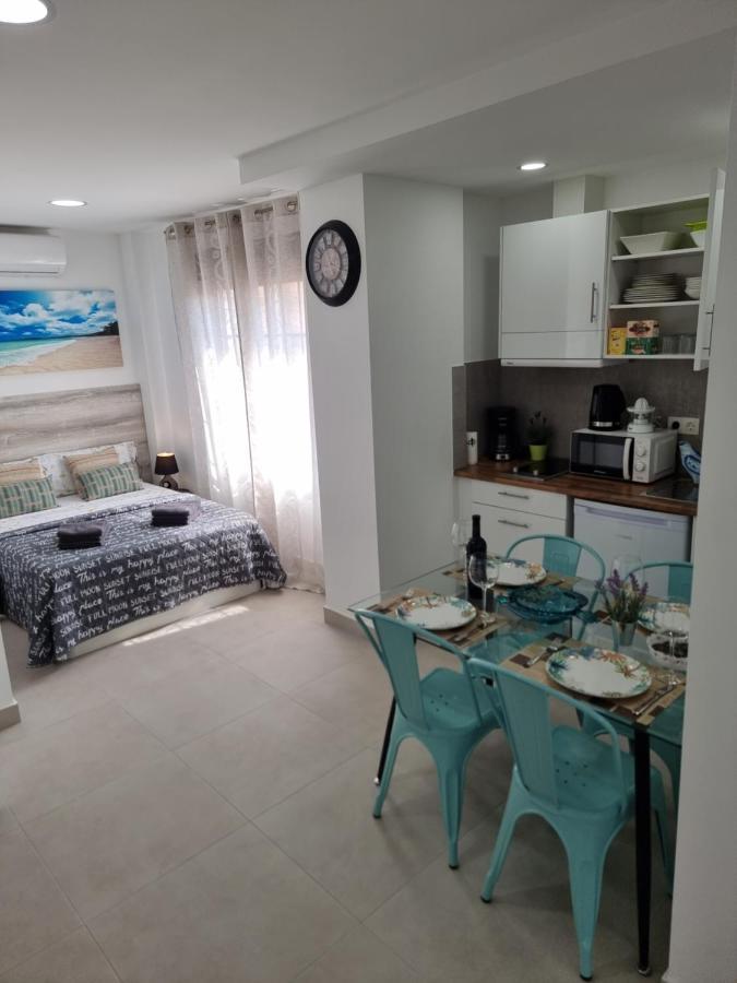 Apartamentos Elemar Free Luggage Storage Màlaga Exteriér fotografie