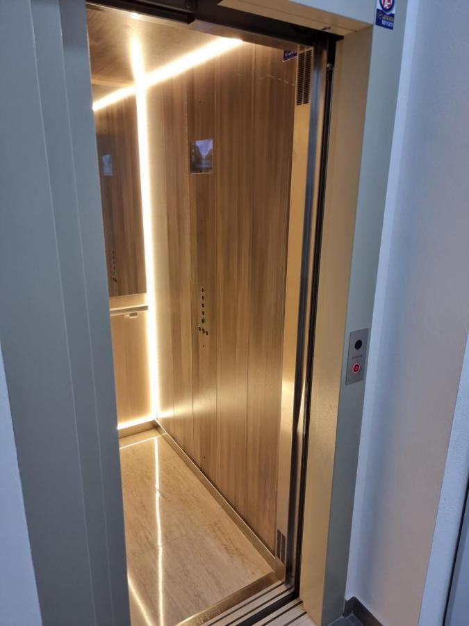 Apartamentos Elemar Free Luggage Storage Màlaga Exteriér fotografie