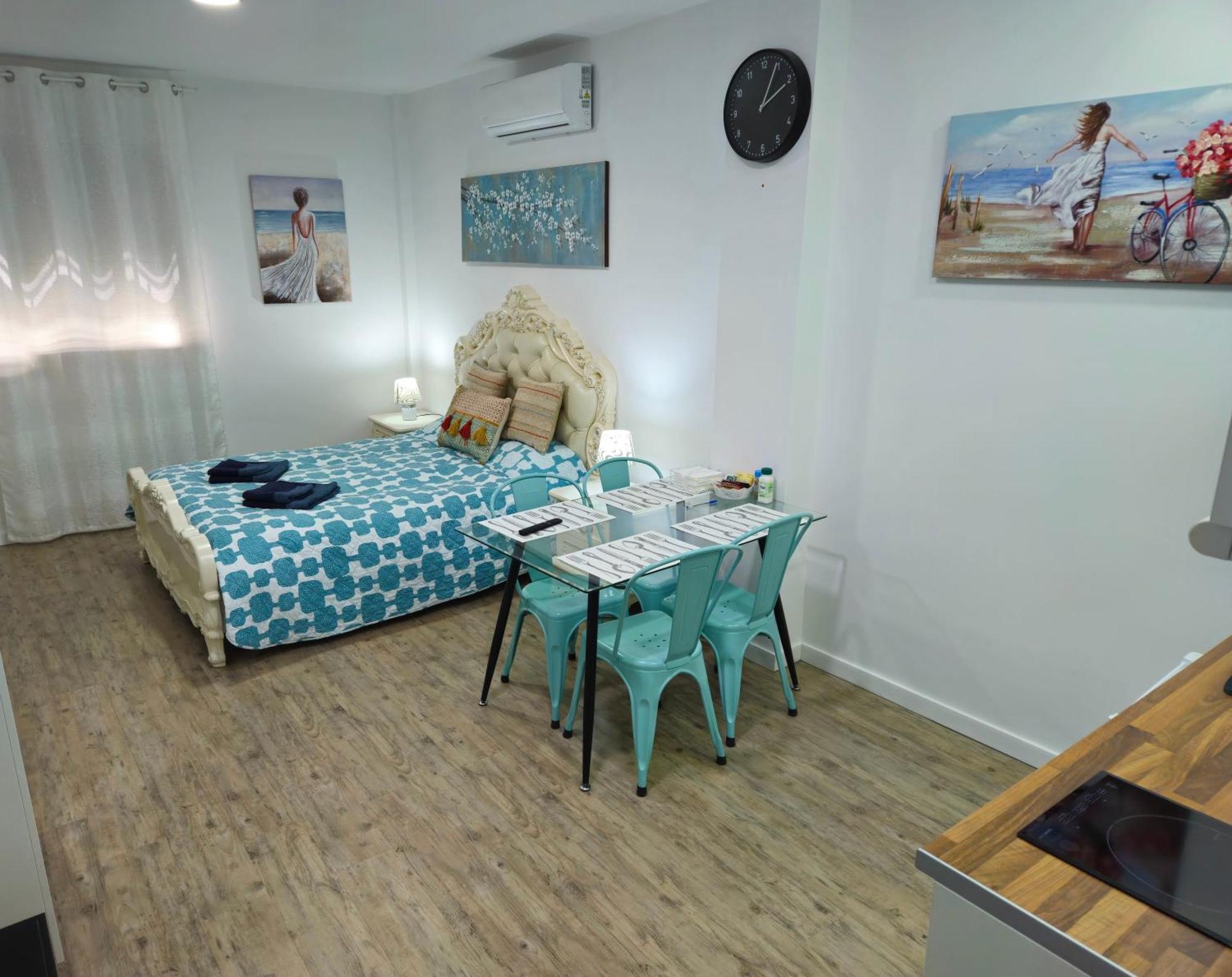 Apartamentos Elemar Free Luggage Storage Màlaga Pokoj fotografie